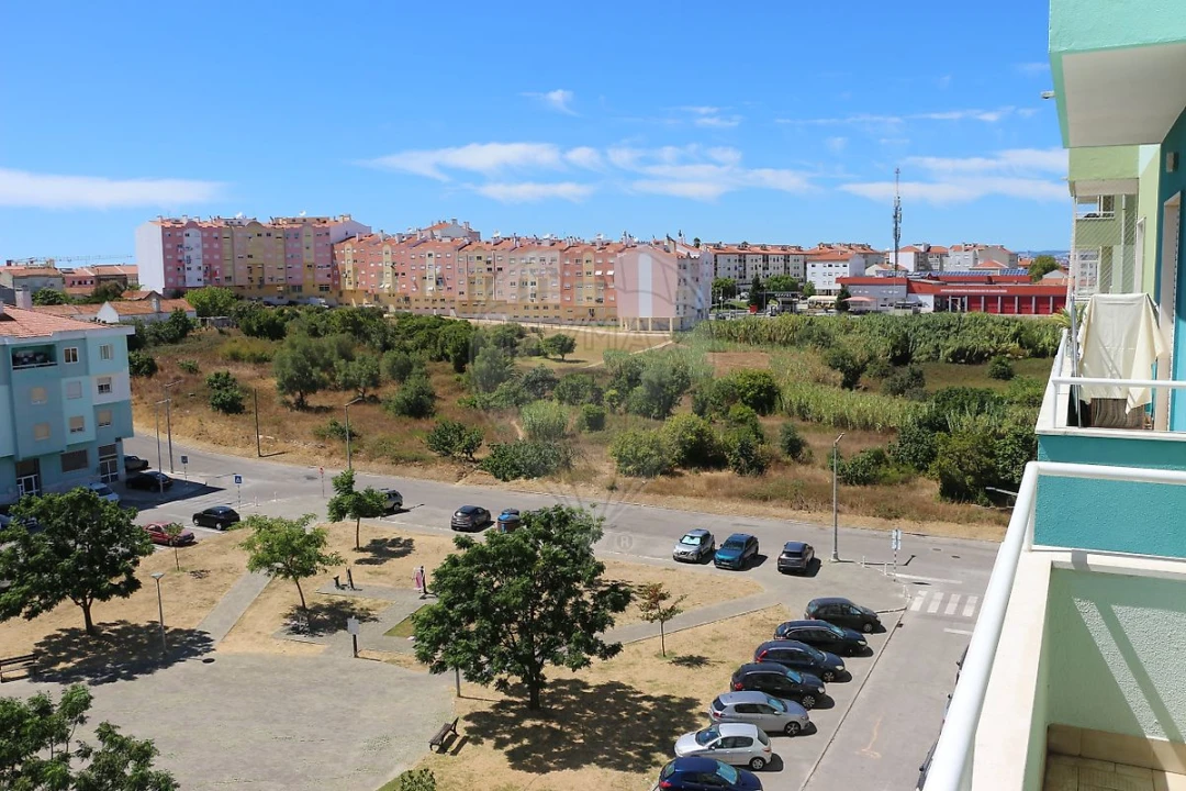 Apartamento T3 para Venda em Seixal, Arrentela e Aldeia de Paio Pires Foto 13