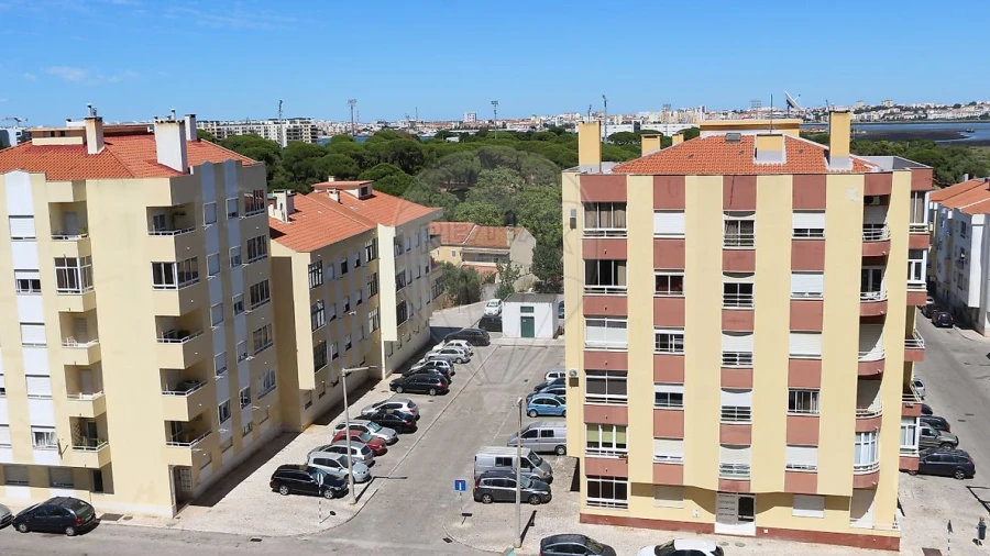 Apartamento T3 para Venda em Seixal, Arrentela e Aldeia de Paio Pires