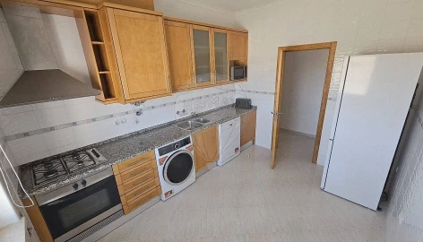 Apartamento T1 para Arrendamento em Azambuja