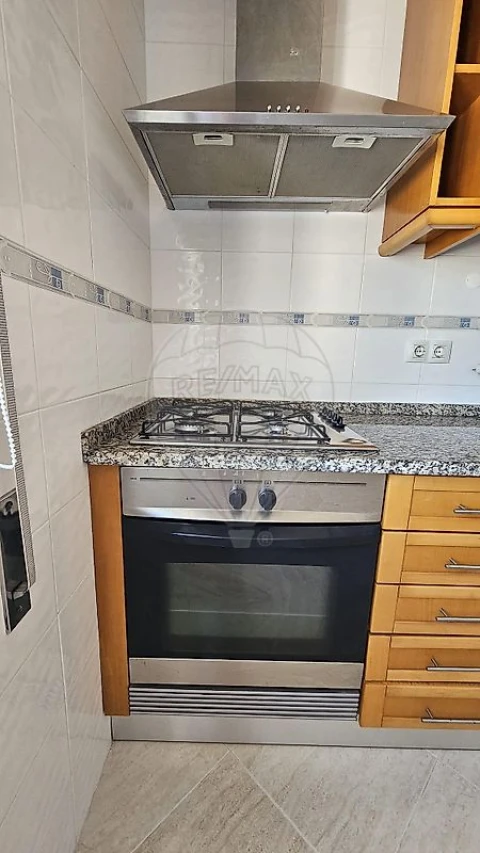Apartamento T1 para Arrendamento em Azambuja