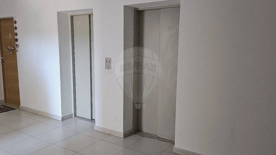 Apartamento T1 para Arrendamento em Azambuja Foto 15