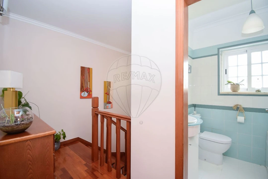 Moradia T3 para Venda em São Domingos de Rana Foto 18