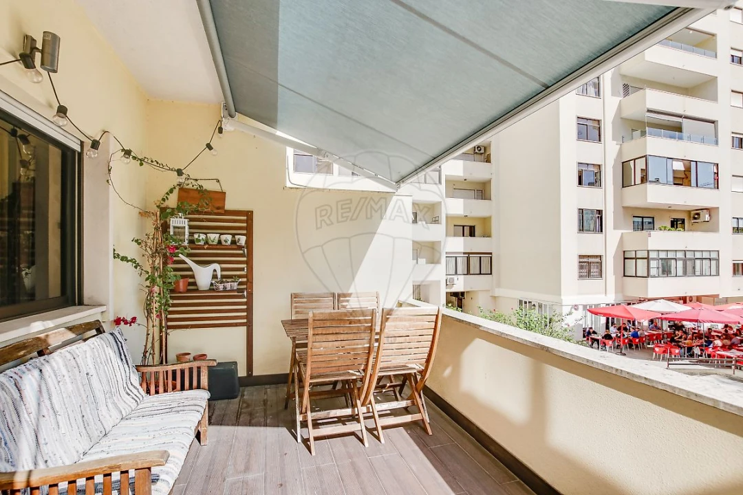 Apartamento T1 para Arrendamento em Algés, Linda-A-Velha e Cruz Quebrada-Dafundo Foto 5