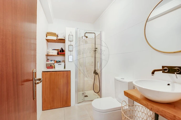 Apartamento T1 para Arrendamento em Algés, Linda-A-Velha e Cruz Quebrada-Dafundo Foto 4
