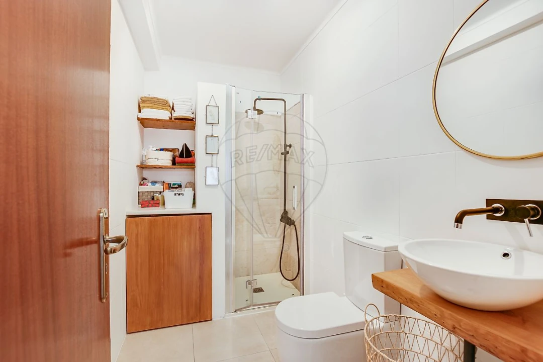 Apartamento T1 para Arrendamento em Algés, Linda-A-Velha e Cruz Quebrada-Dafundo Foto 4