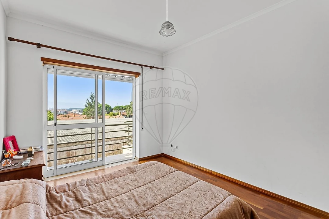 Apartamento T3 para Venda em Benedita Foto 1