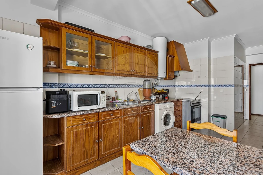 Apartamento T3 para Venda em Benedita Foto 38