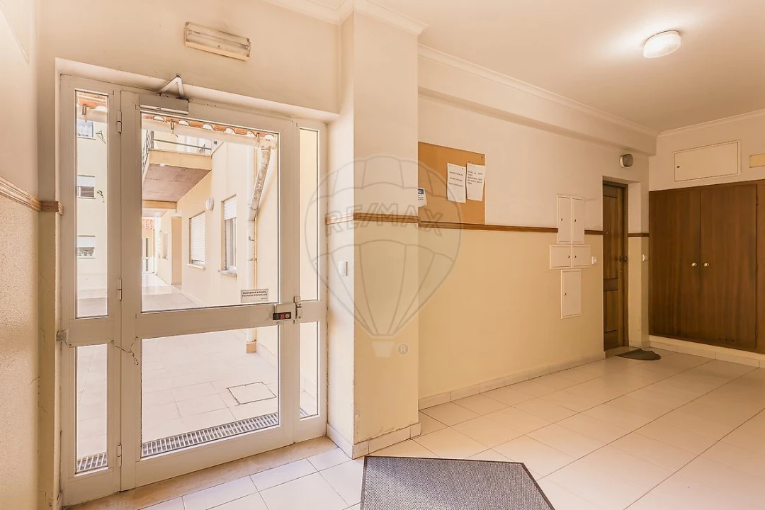 Apartamento T3 para Venda em Benedita Foto 32