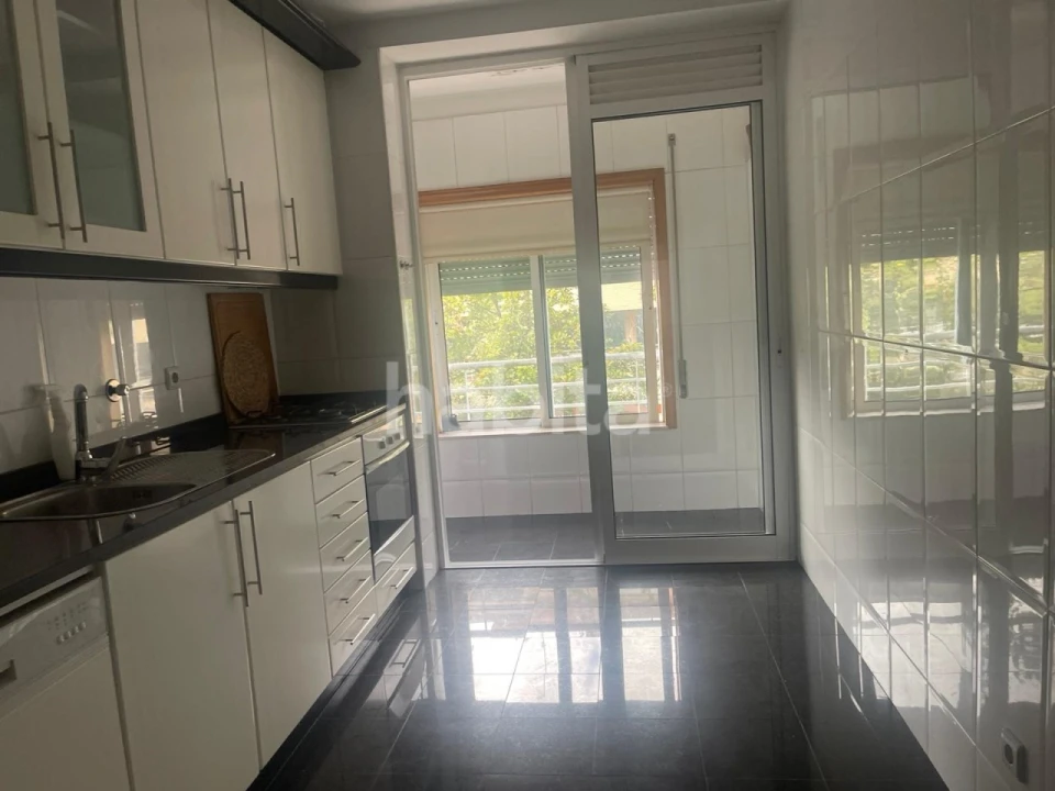 Apartamento T2 para Venda em Alfena Foto 6