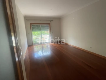 Apartamento T2 para Venda em Alfena