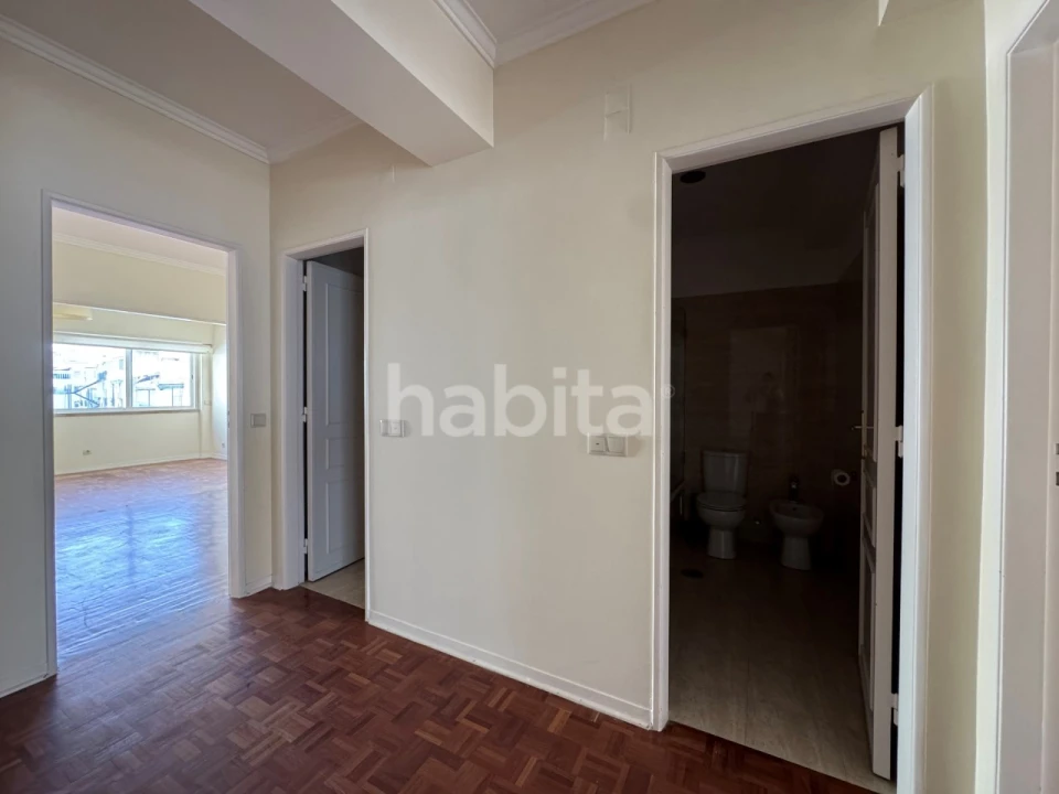 Apartamento T2 para Arrendamento em Arroios Foto 12
