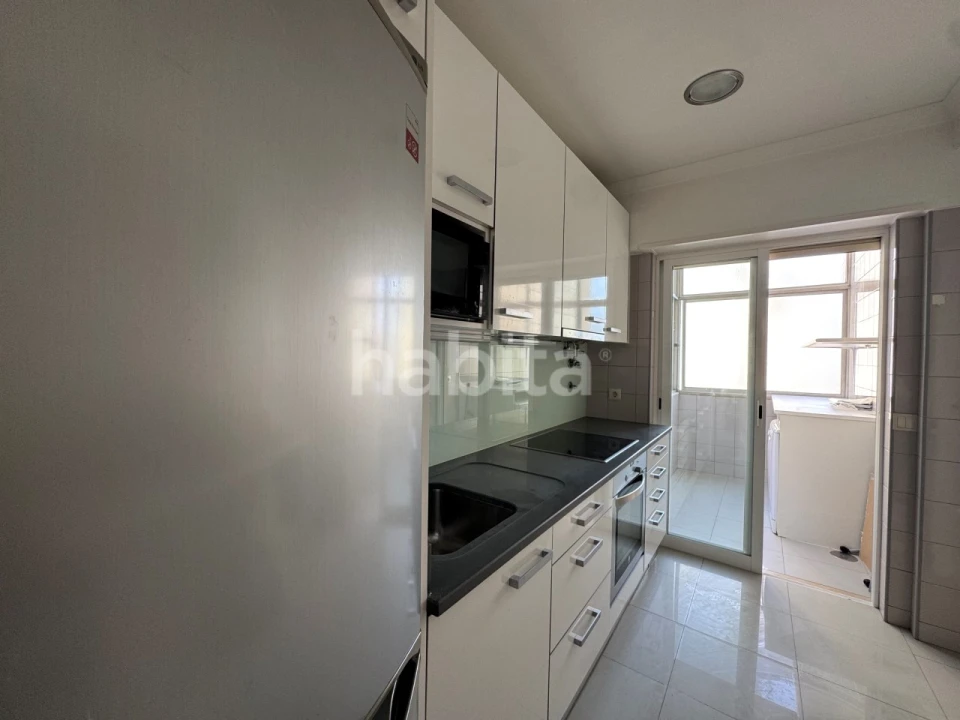 Apartamento T2 para Arrendamento em Arroios Foto 13