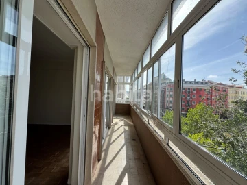 Apartamento T2 para Arrendamento em Arroios