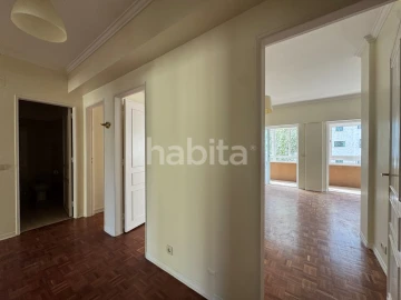 Apartamento T2 para Arrendamento em Arroios