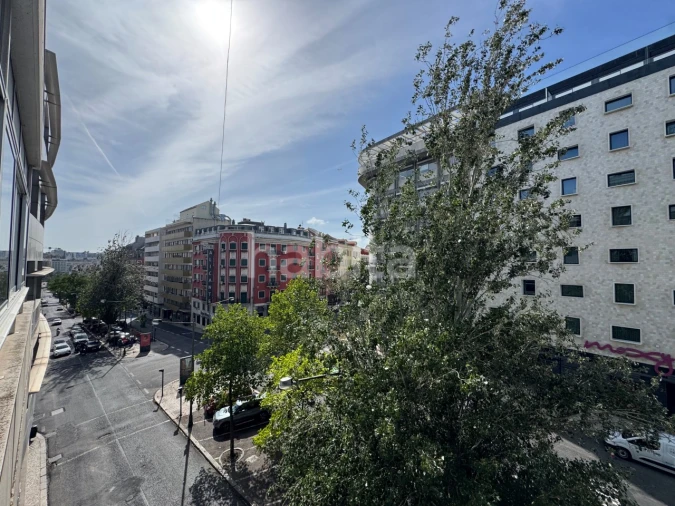 Apartamento T2 para Arrendamento em Arroios Foto 2