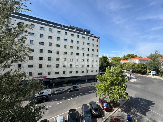 Apartamento T2 para Arrendamento em Arroios Foto 6