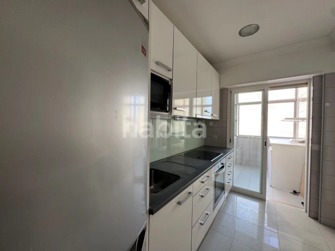 Apartamento T2 para Arrendamento em Arroios Foto 13