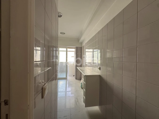 Apartamento T2 para Arrendamento em Arroios Foto 14