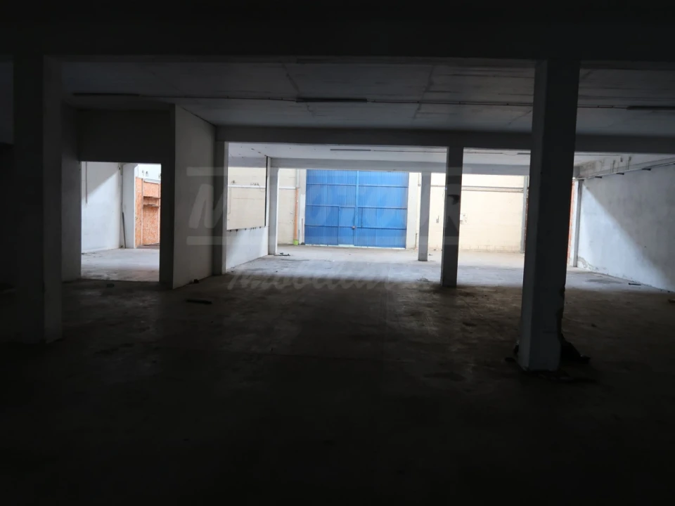 Armazém para Venda em Quinta do Anjo Foto 12