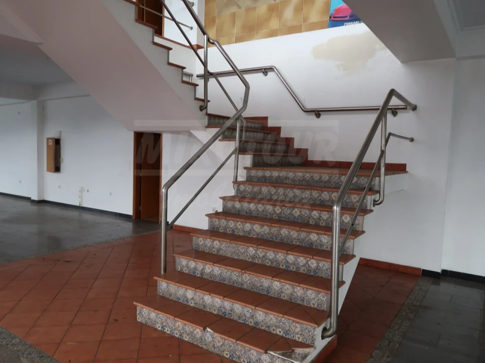 Armazém para Venda em Quinta do Anjo Foto 18