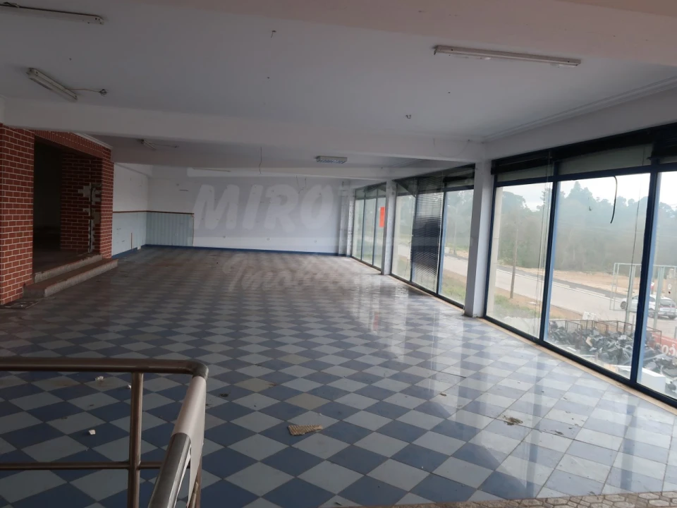 Armazém para Venda em Quinta do Anjo Foto 19