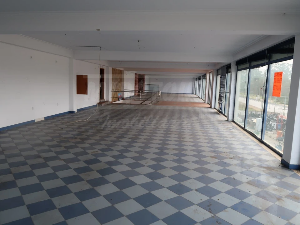 Armazém para Venda em Quinta do Anjo Foto 21