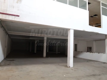 Armazém para Venda em Quinta do Anjo