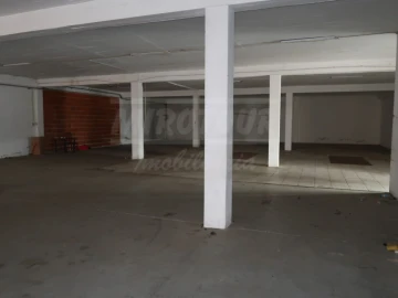 Armazém para Venda em Quinta do Anjo