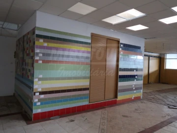 Armazém para Venda em Quinta do Anjo
