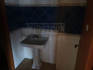 Armazém para Venda em Quinta do Anjo