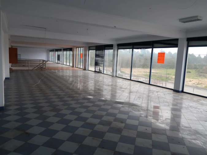 Armazém para Venda em Quinta do Anjo Foto 22