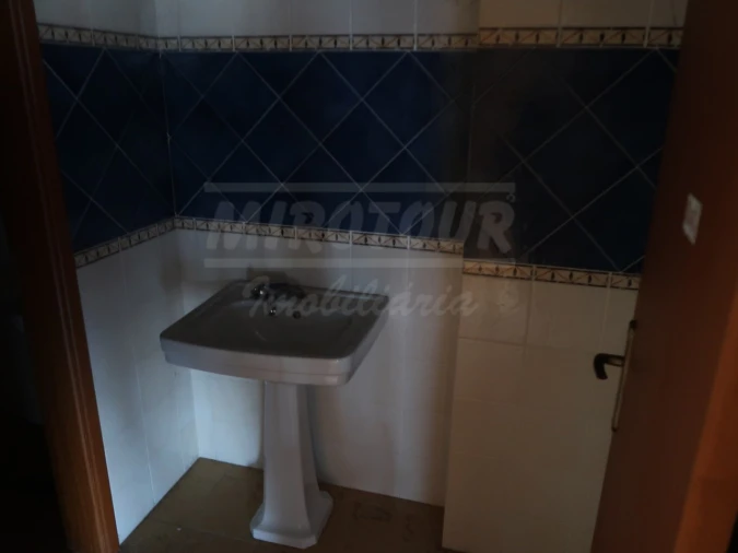 Armazém para Venda em Quinta do Anjo Foto 39