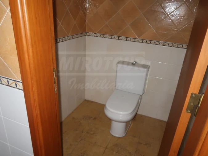 Armazém para Venda em Quinta do Anjo Foto 42