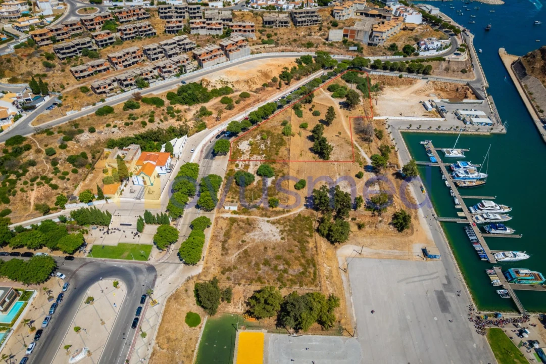 Terreno para Venda em Albufeira e Olhos de Água Foto 3