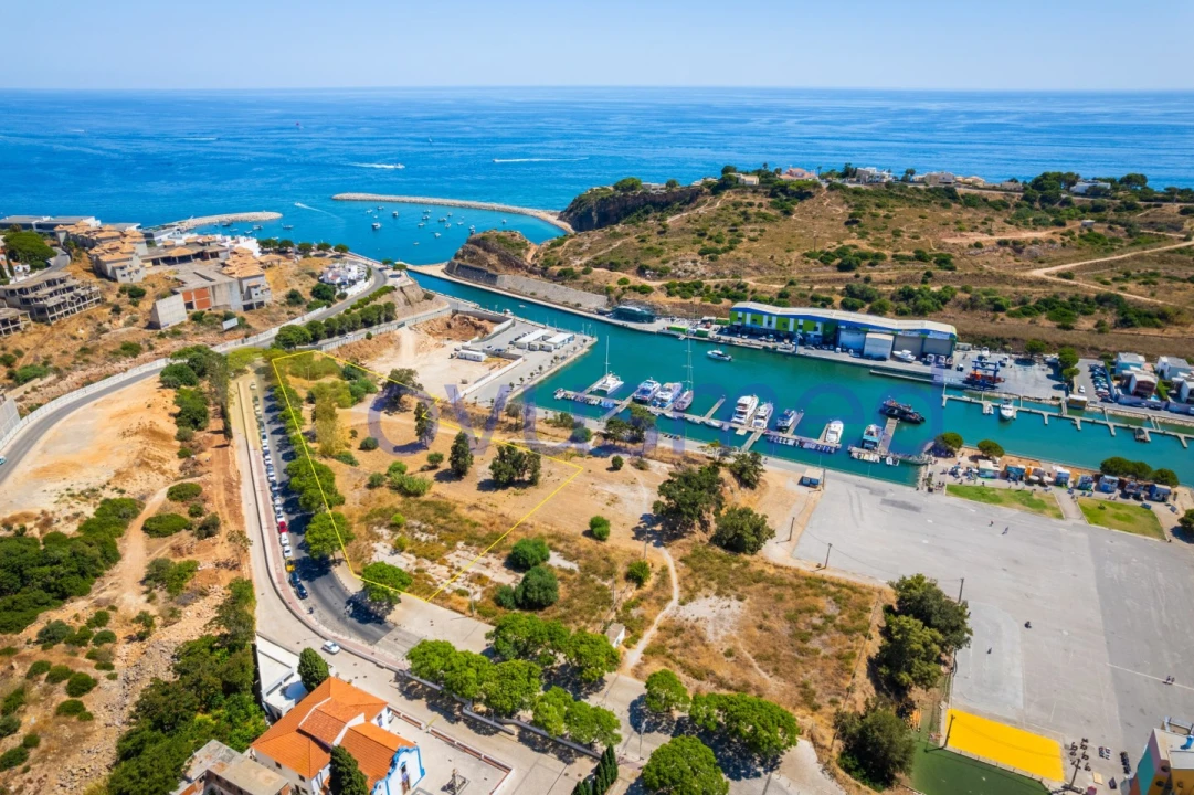 Terreno para Venda em Albufeira e Olhos de Água Foto 1