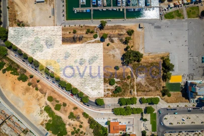Terreno para Venda em Albufeira e Olhos de Água