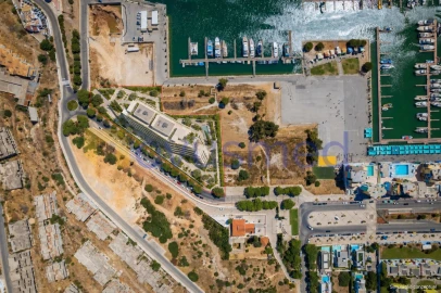 Terreno para Venda em Albufeira e Olhos de Água