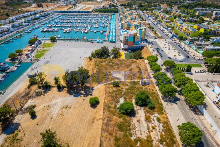 Terreno para Venda em Albufeira e Olhos de Água Foto 16