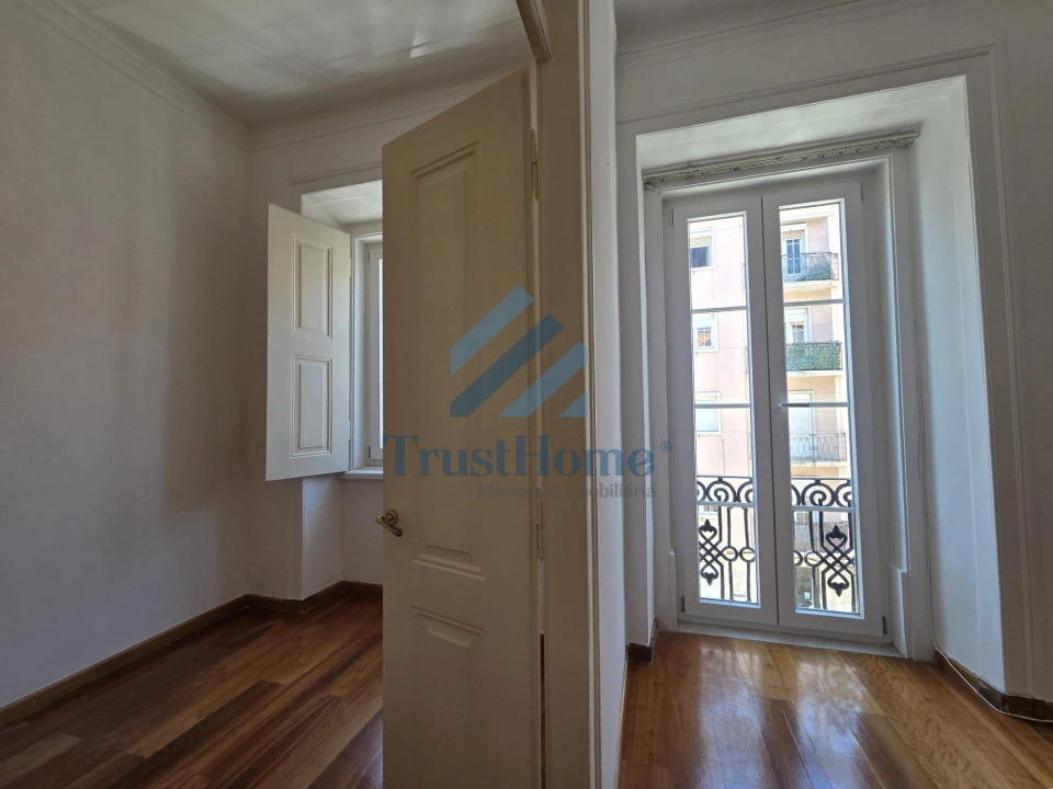 Apartamento T2 para Venda em Campo de Ourique Foto 11