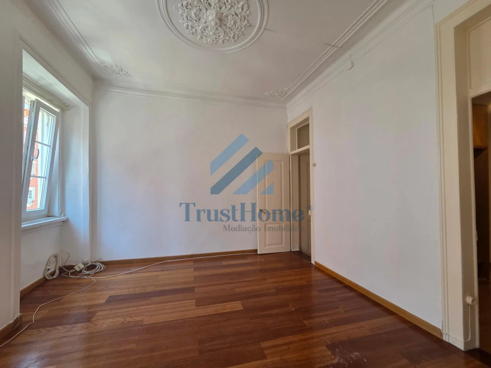 Apartamento T2 para Venda em Campo de Ourique Foto 13