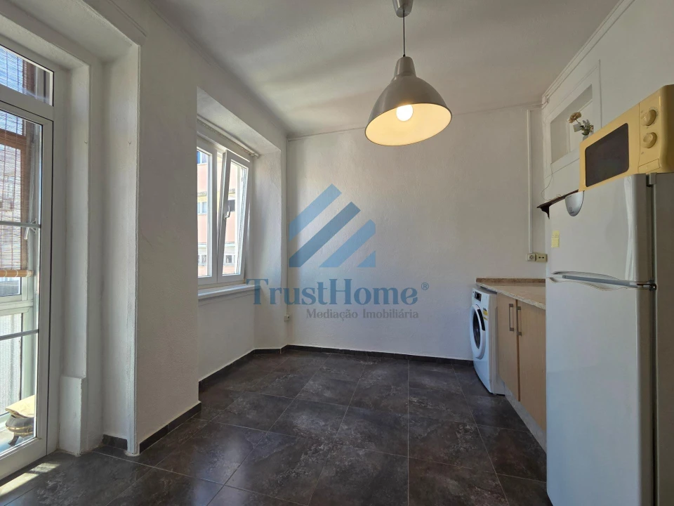 Apartamento T2 para Venda em Campo de Ourique Foto 3