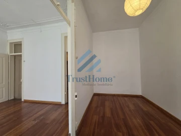 Apartamento T2 para Venda em Campo de Ourique