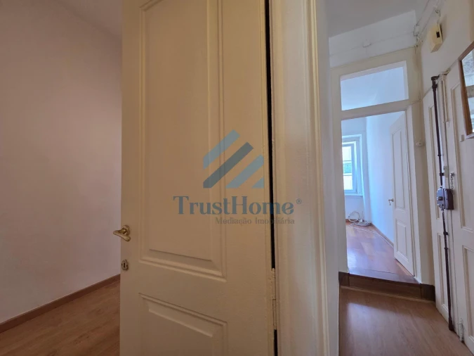 Apartamento T2 para Venda em Campo de Ourique Foto 17