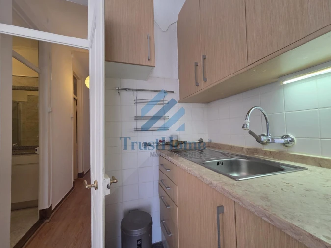 Apartamento T2 para Venda em Campo de Ourique Foto 5