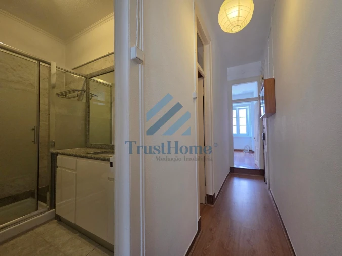 Apartamento T2 para Venda em Campo de Ourique Foto 6