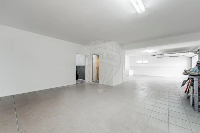 Moradia T3 para Venda em Amares e Figueiredo