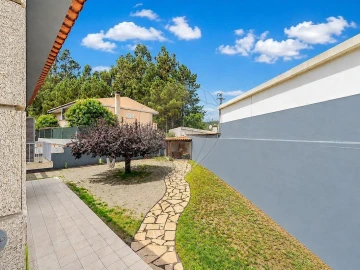 Moradia T3 para Venda em Amares e Figueiredo