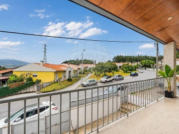 Moradia T3 para Venda em Amares e Figueiredo