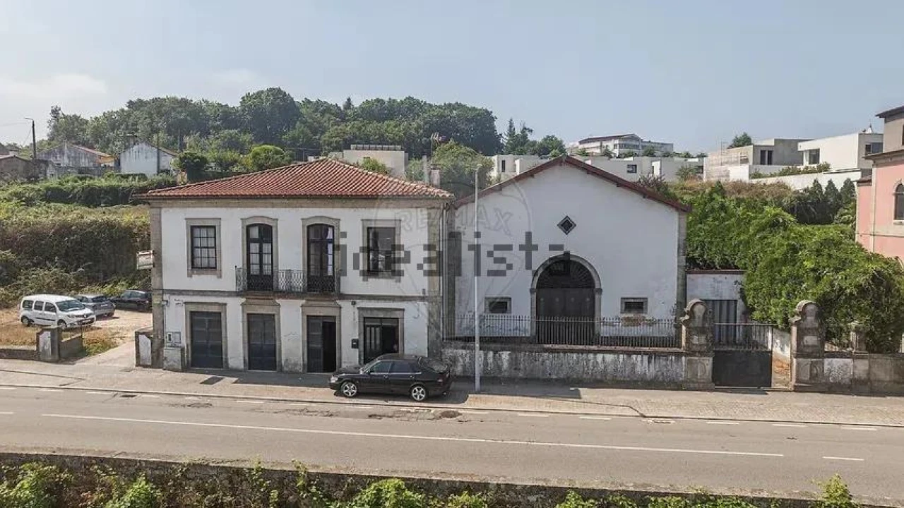 Moradia T6 para Venda em Barcelinhos Foto 34