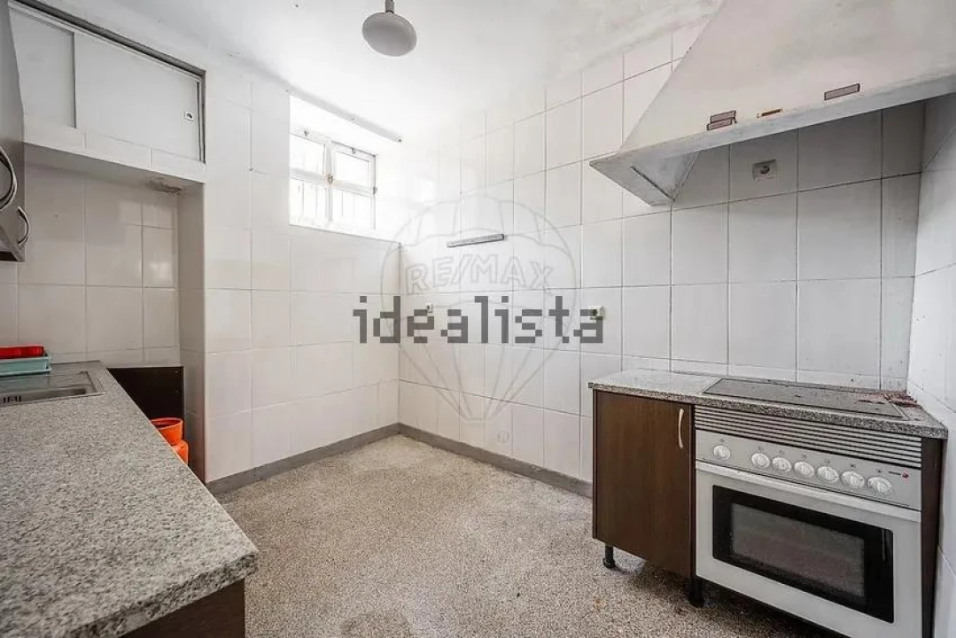 Moradia T6 para Venda em Barcelinhos Foto 6